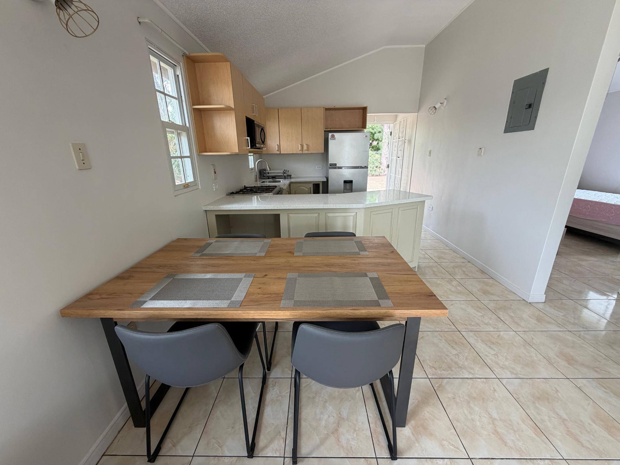 House For Rent: COLLINGSWOOD CIRCLE, Portmore Country Club | $180,000 photo 10