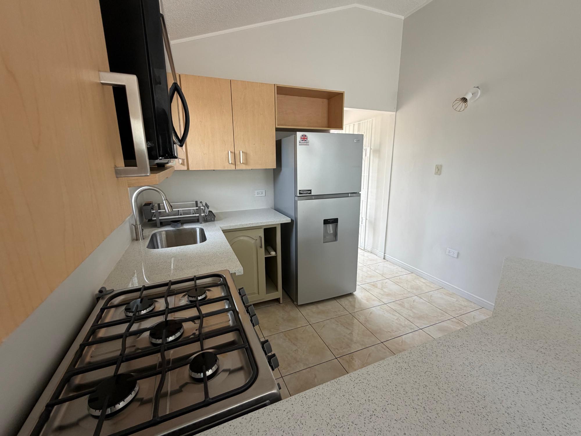 House For Rent: COLLINGSWOOD CIRCLE, Portmore Country Club | $180,000 photo 14