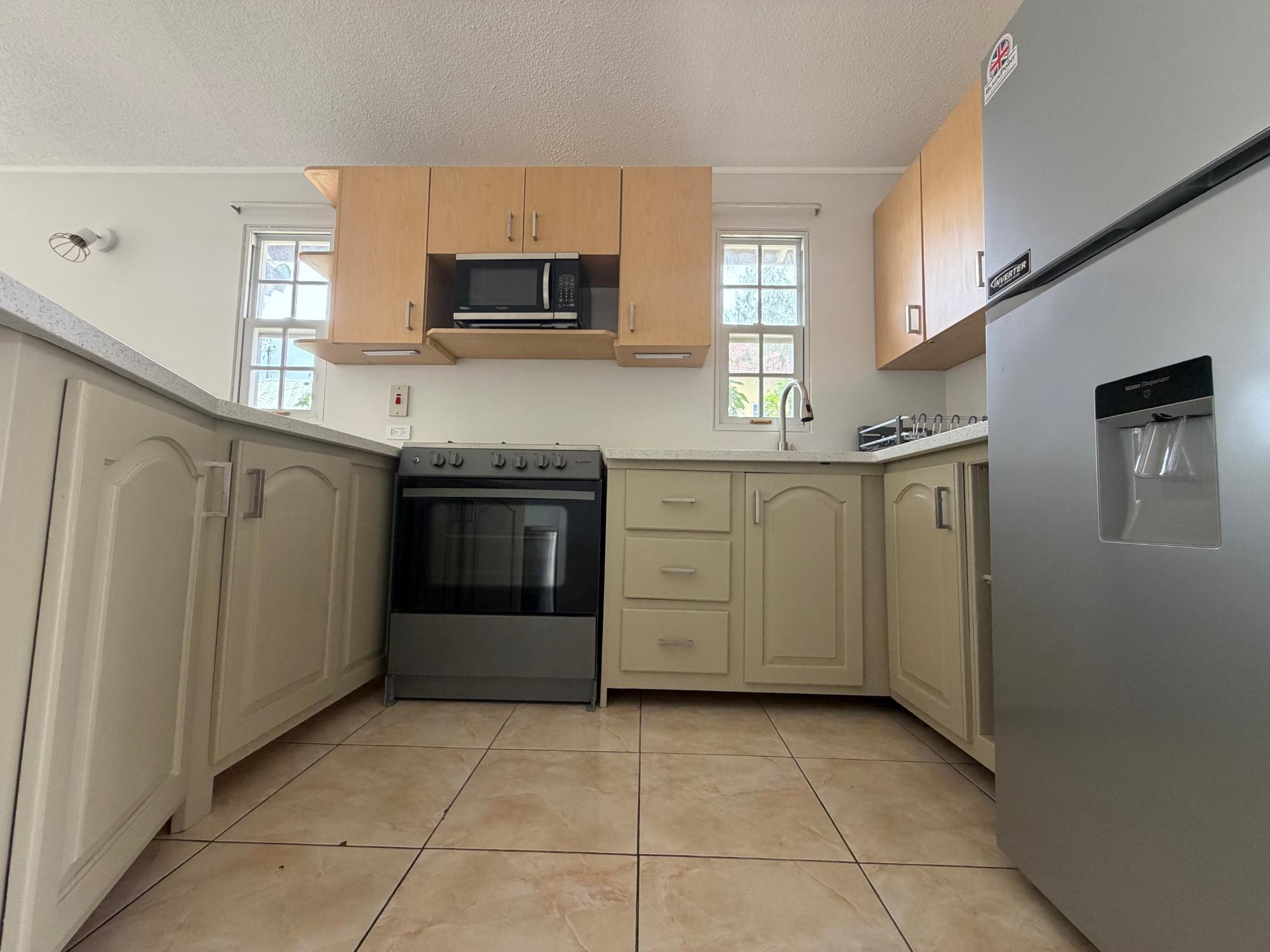 House For Rent: COLLINGSWOOD CIRCLE, Portmore Country Club | $180,000 photo 15