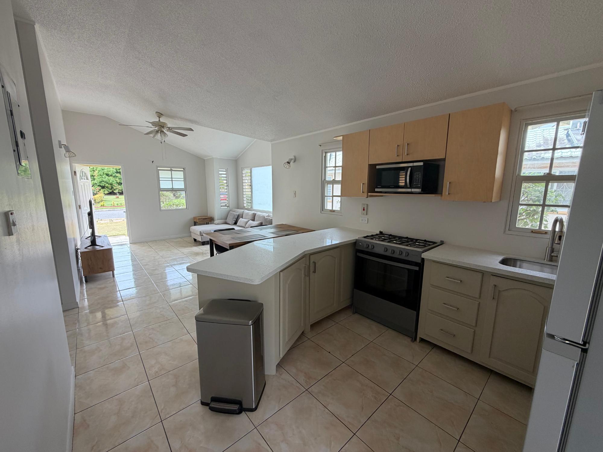 House For Rent: COLLINGSWOOD CIRCLE, Portmore Country Club | $180,000 photo 17
