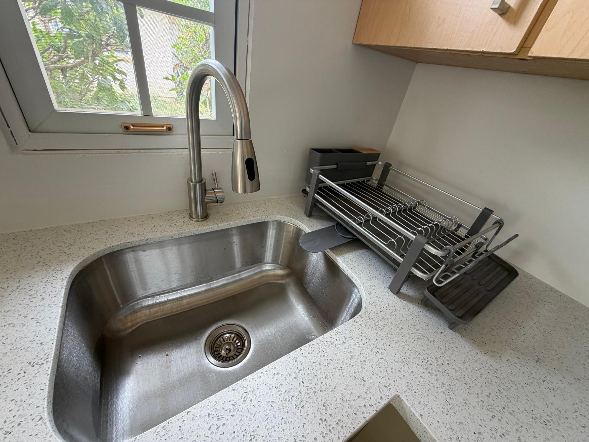 House For Rent: COLLINGSWOOD CIRCLE, Portmore Country Club | $180,000 photo 18