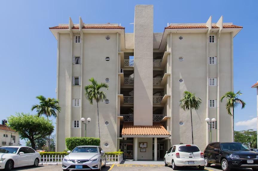 Apartment For Sale: CONSTANT SPRING ROAD, Constant Spring P.O. | $27,000,000 photo 2