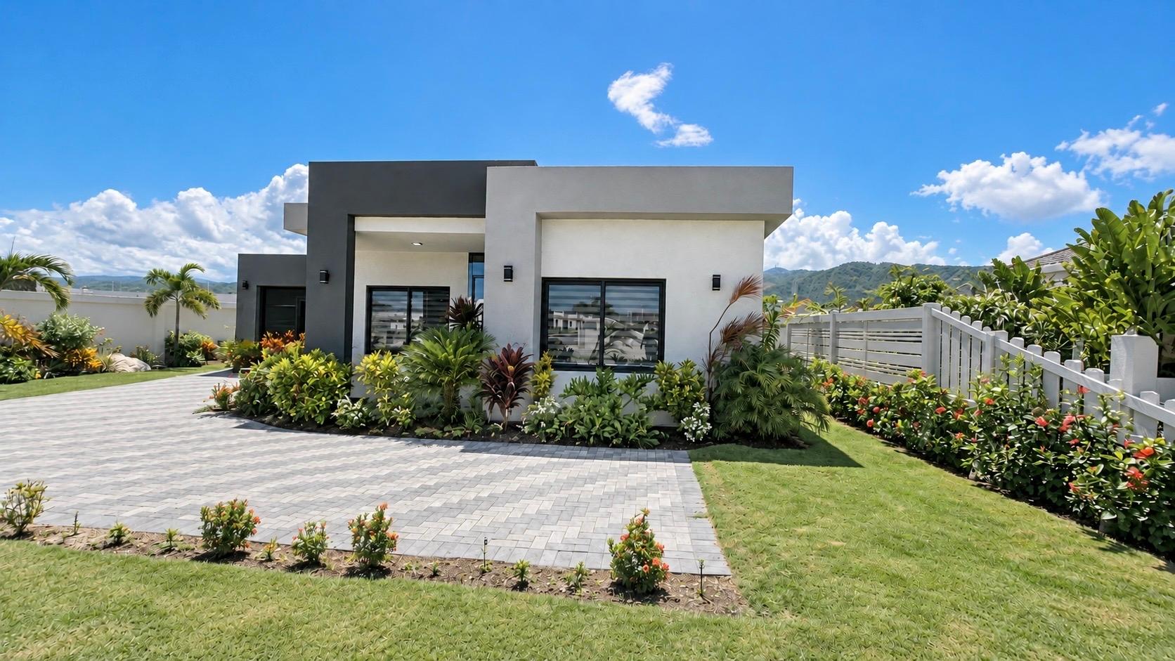 Townhouse For Sale: PARADISIAC BEACH CLUB, Discovery Bay | $720,000