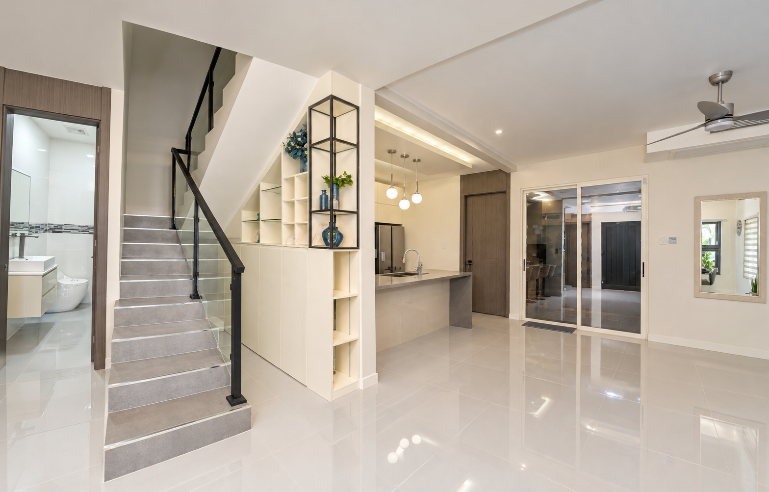 Townhouse For Sale: PARADISIAC BEACH CLUB, Discovery Bay | $720,000 photo 4