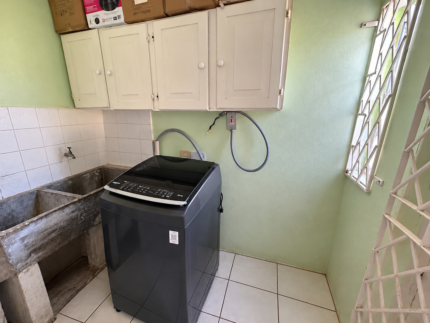 House For Sale: WEST CHEDWIN, Greater Portmore | $22,000,000 photo 9