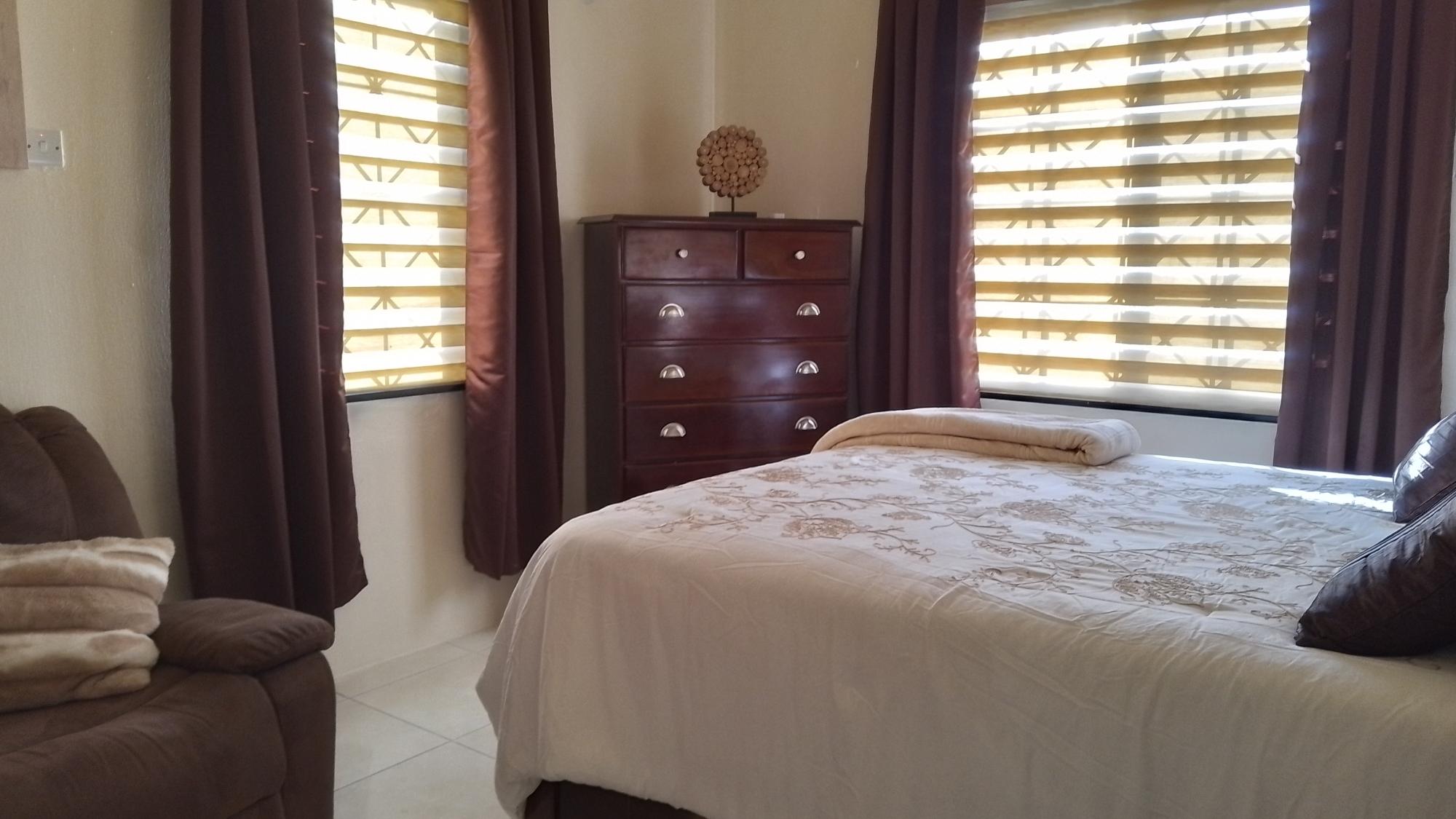 House For Rent: PHOENIX PARK VILLAGE 1, Greater Portmore | $130,000 photo 17
