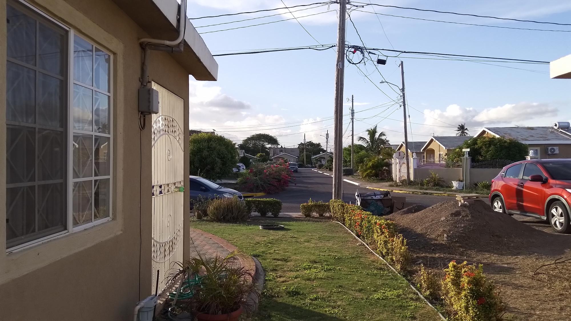 House For Rent: PHOENIX PARK VILLAGE 1, Greater Portmore | $130,000 photo 20
