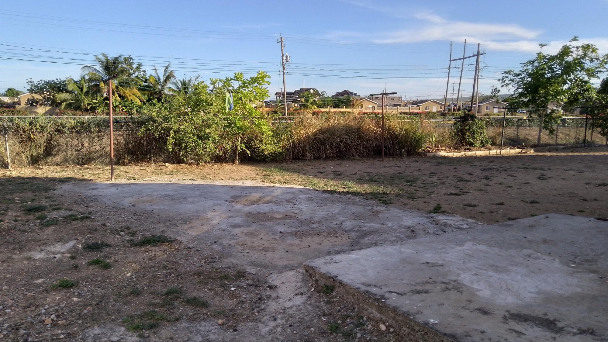 House For Rent: PHOENIX PARK VILLAGE 1, Greater Portmore | $130,000 photo 21