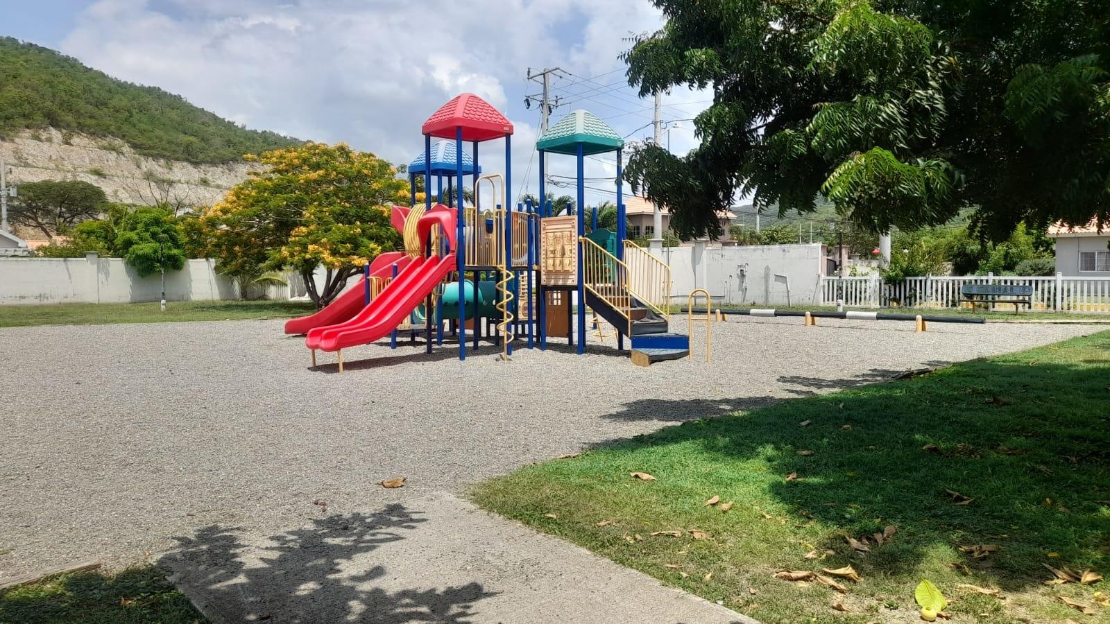 House For Rent: CAYMANAS COUNTRY CLUB EST, Spanish Town | $167,000 photo 5