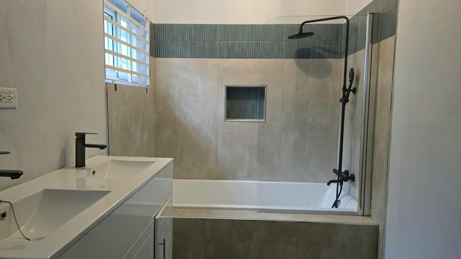 House For Sale: BRONX AVENUE, Kingston 6 | $87,000,000 photo 6