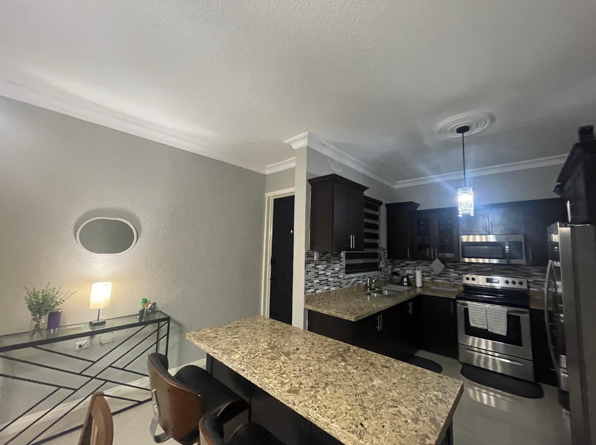 Apartment For Rent: SUNSET DRIVE, Kingston 8 | $2,500 photo 5