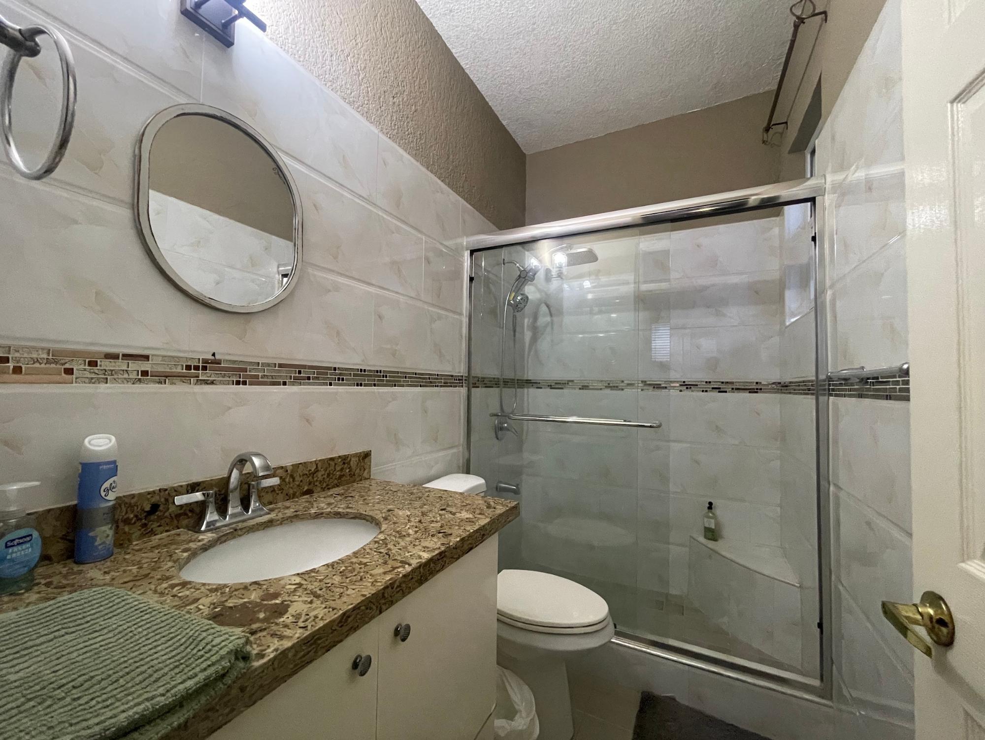 Apartment For Rent: SUNSET DRIVE, Kingston 8 | $2,500 photo 18