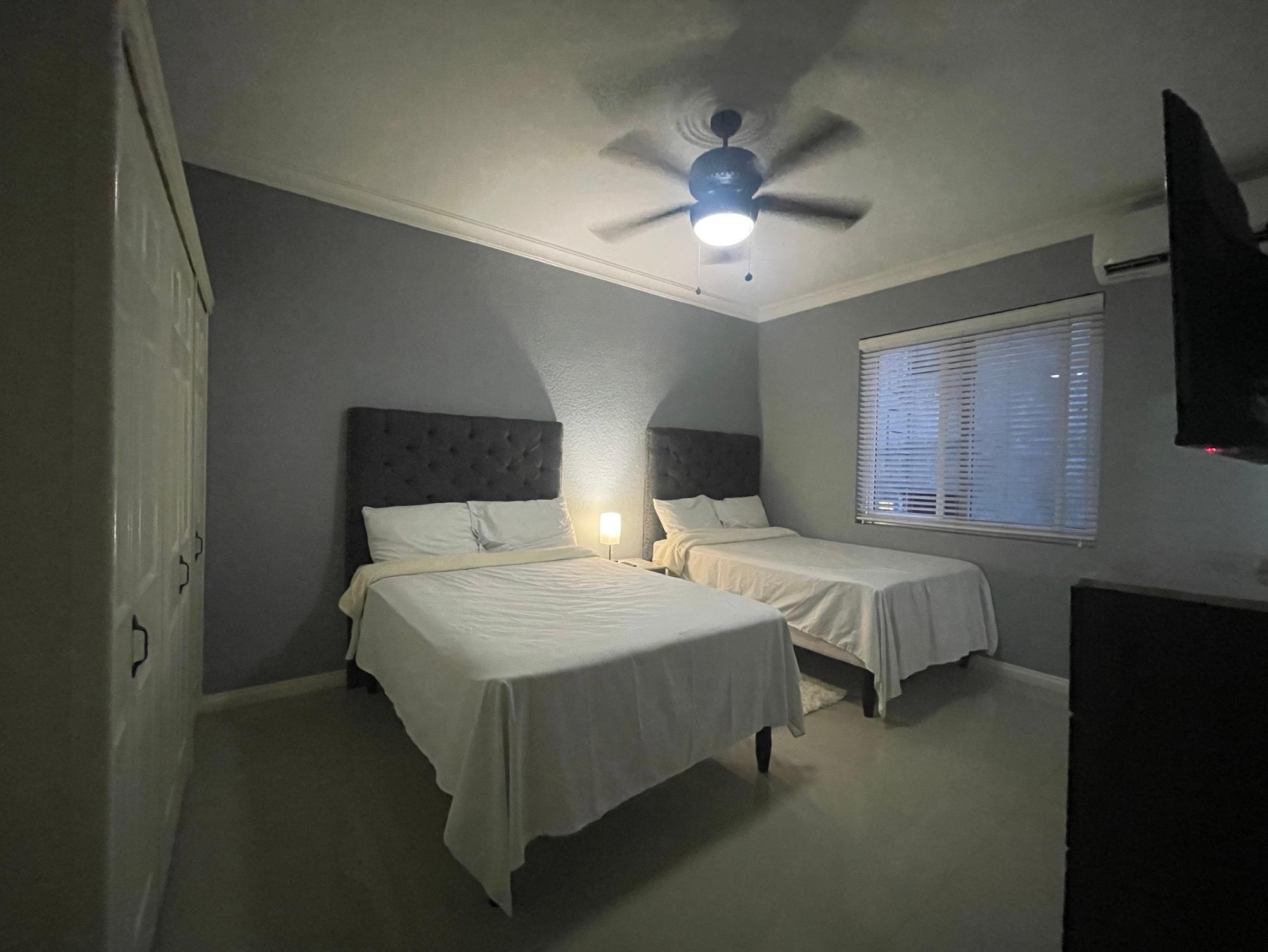 Apartment For Rent: SUNSET DRIVE, Kingston 8 | $2,500 photo 19