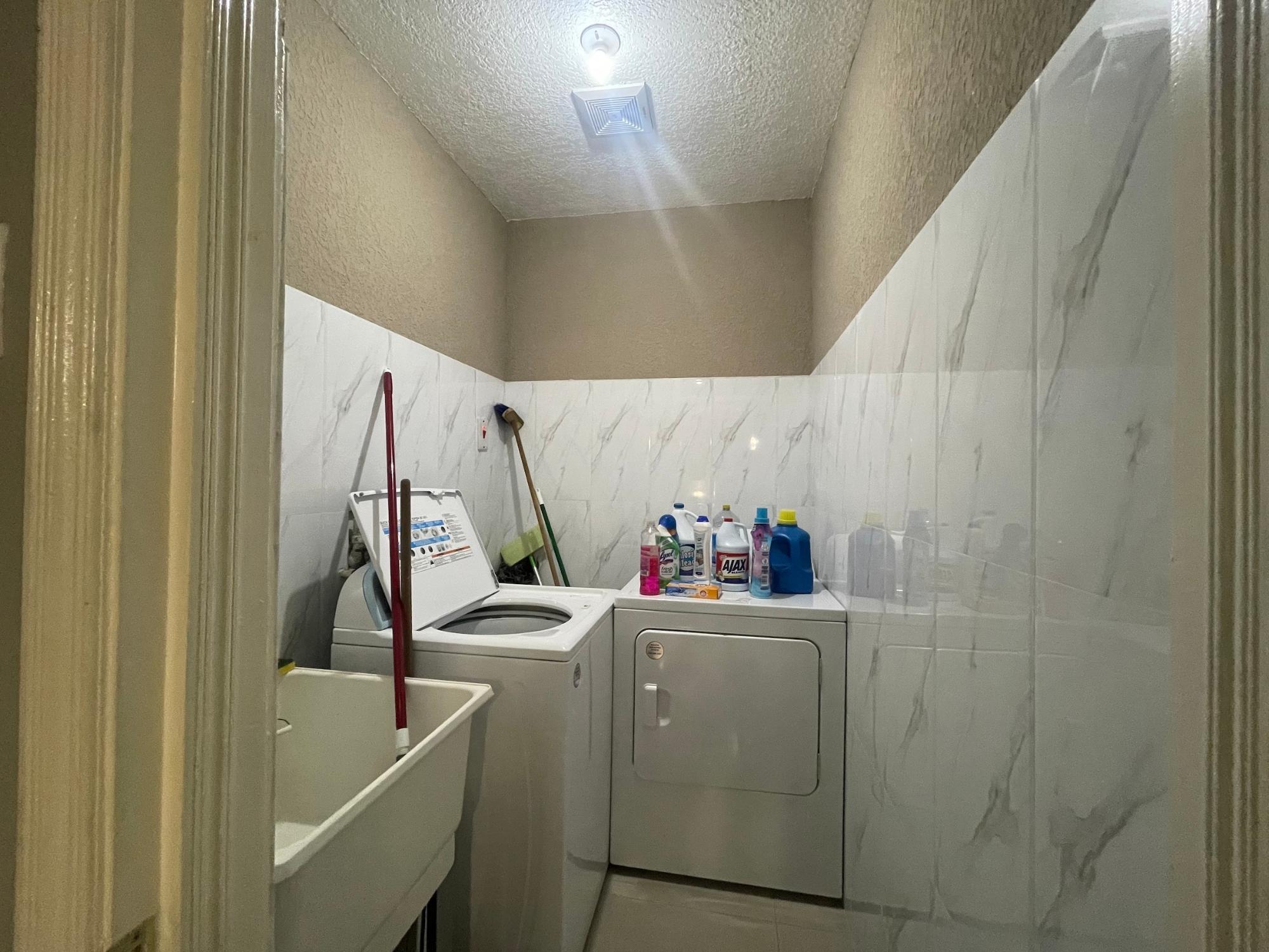 Apartment For Rent: SUNSET DRIVE, Kingston 8 | $2,500 photo 24
