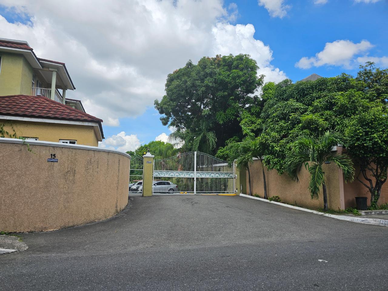 Apartment For Rent: CHARLTON AVENUE, Kingston 8 | $160,000