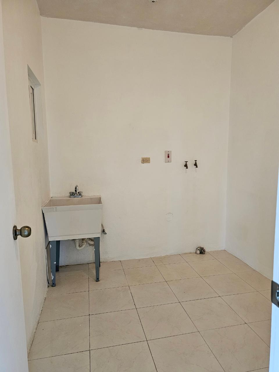 Apartment For Rent: CHARLTON AVENUE, Kingston 8 | $160,000 photo 15