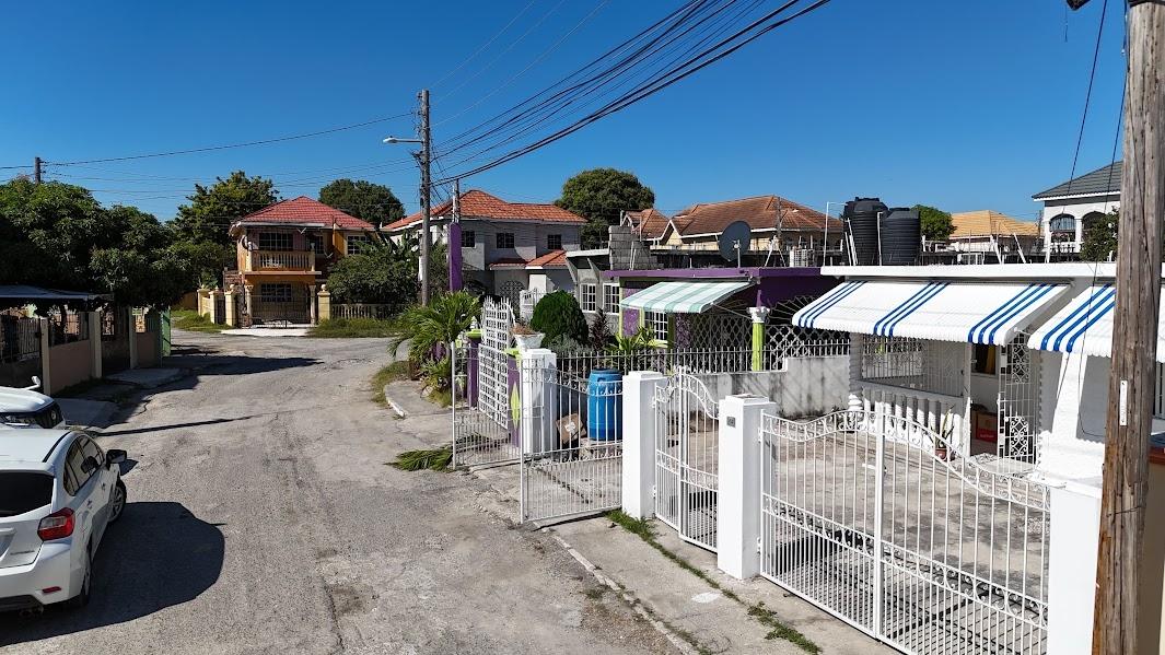 House For Rent: MAHOGANY WAY, Gregory Park | $95,000 photo 7
