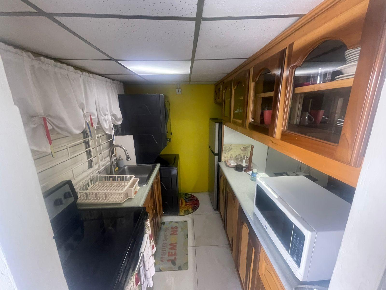 Apartment For Rent: WATERLOO AVENUE, Kingston 10 | $100,000 photo 5