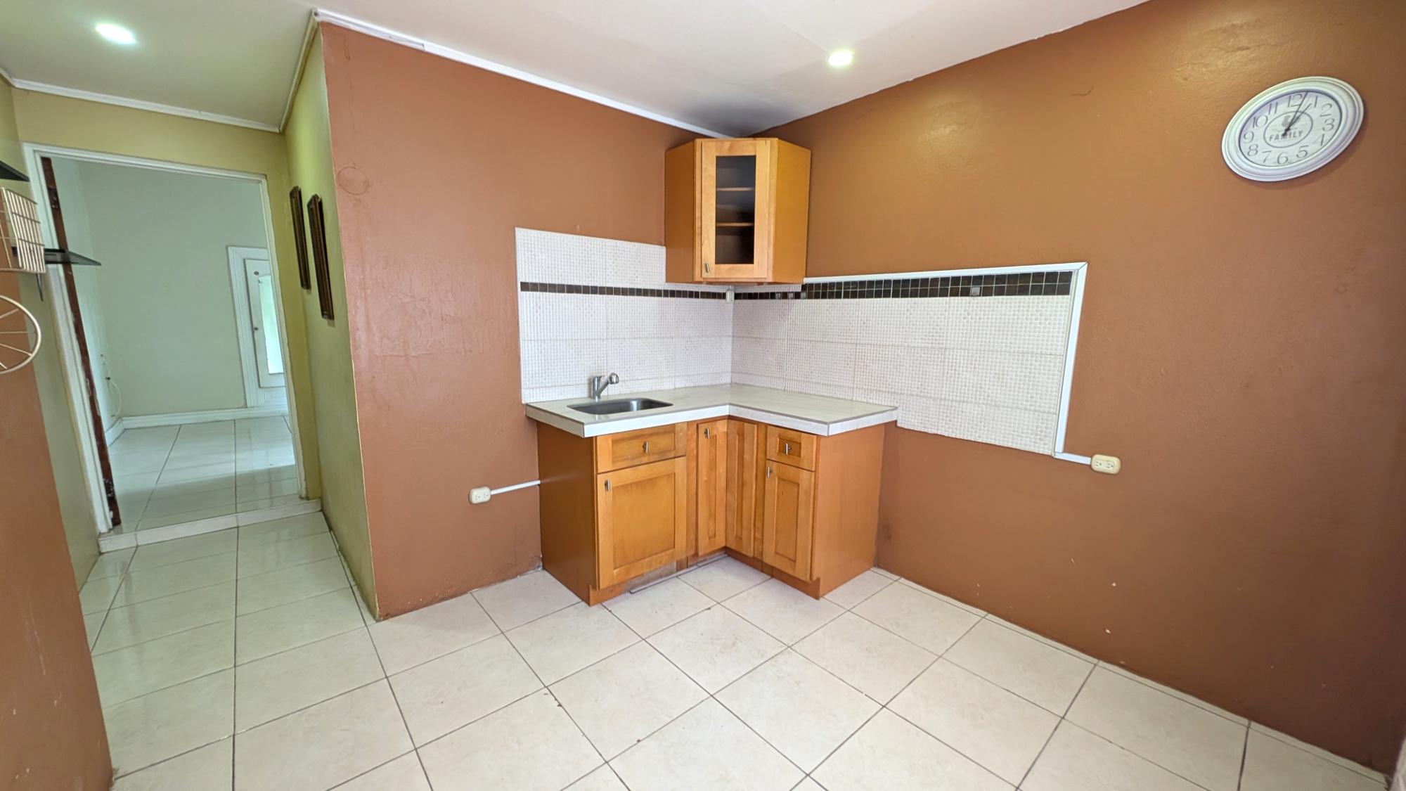 House For Rent: ALPHANSO DRIVE, Kingston 10 | $75,000 photo 3
