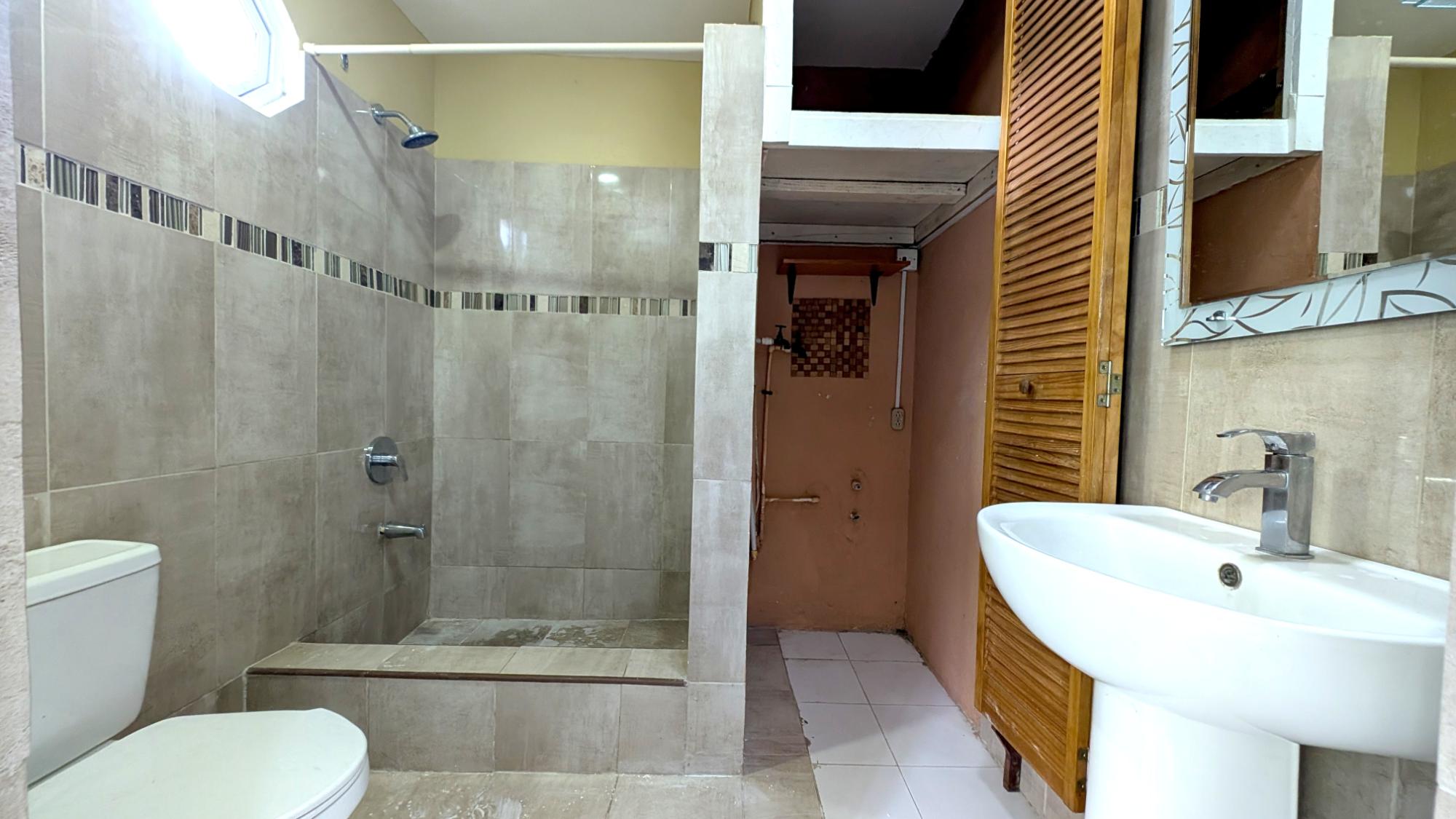 House For Rent: ALPHANSO DRIVE, Kingston 10 | $75,000 photo 7