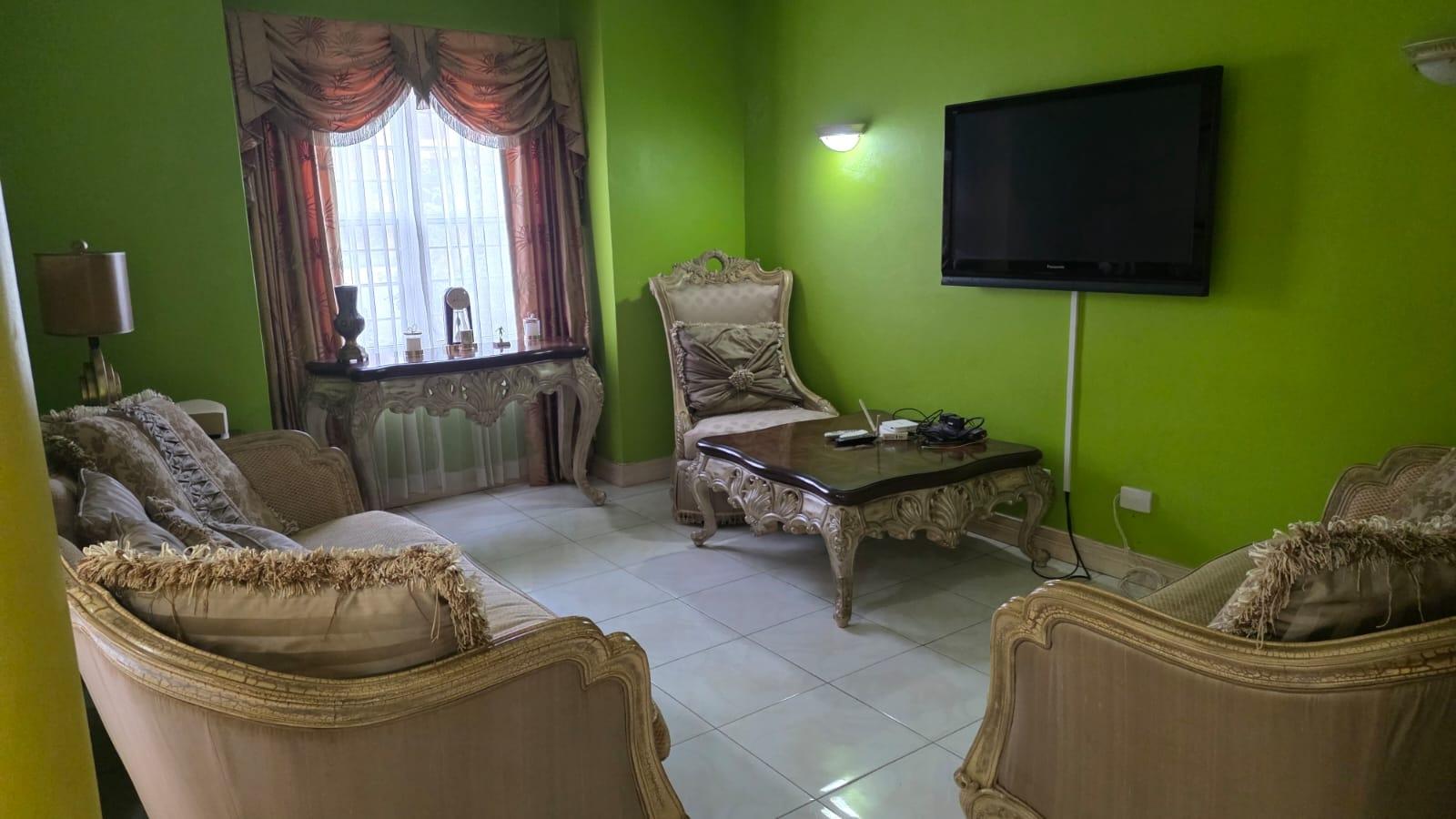 Townhouse For Rent: BARBICAN ROAD, Kingston 6 | $3,000 photo 9