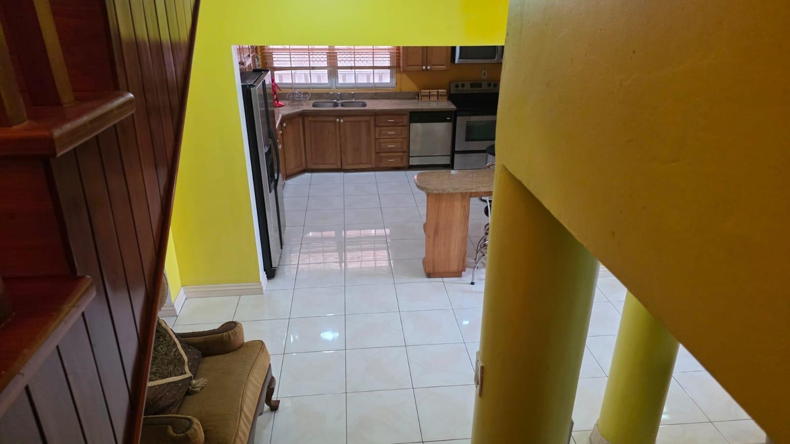 Townhouse For Rent: BARBICAN ROAD, Kingston 6 | $3,000 photo 21