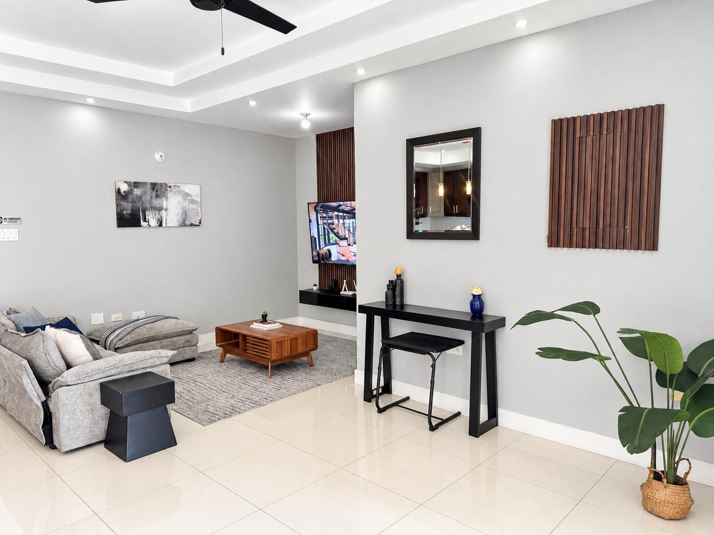 Apartment For Rent: SEYMOUR AVENUE, Kingston 6 | $2,500 photo 5