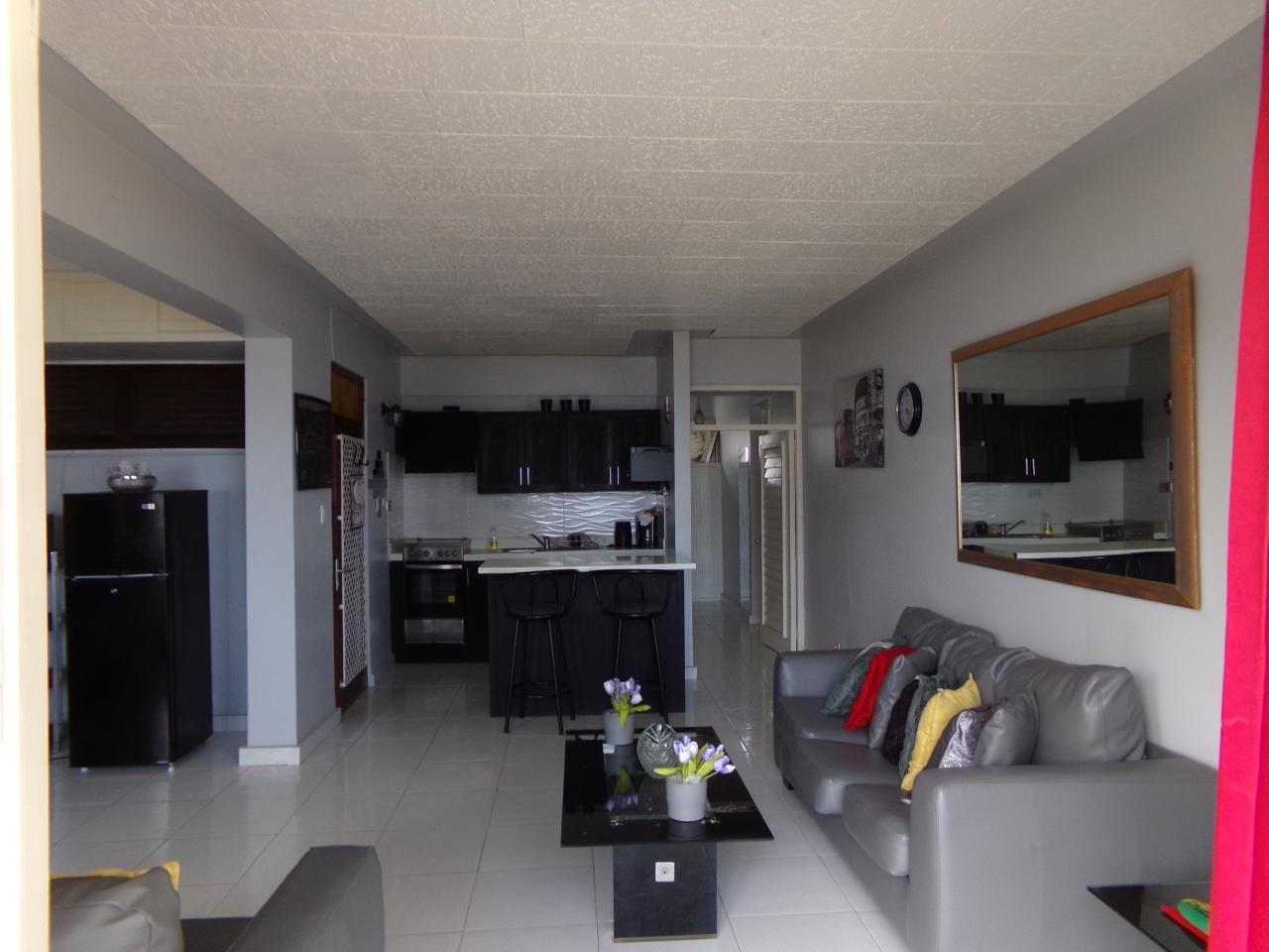 Apartment For Rent: MAIN STREET OCHO RIOS, Ocho Rios | $1,100 photo 2