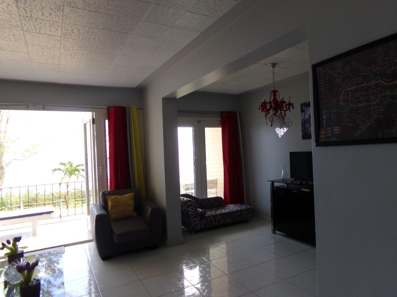 Apartment For Rent: MAIN STREET OCHO RIOS, Ocho Rios | $1,100 photo 6