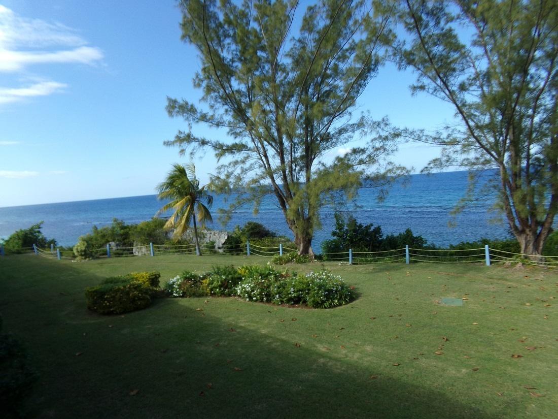 Apartment For Rent: MAIN STREET OCHO RIOS, Ocho Rios | $1,100 photo 20