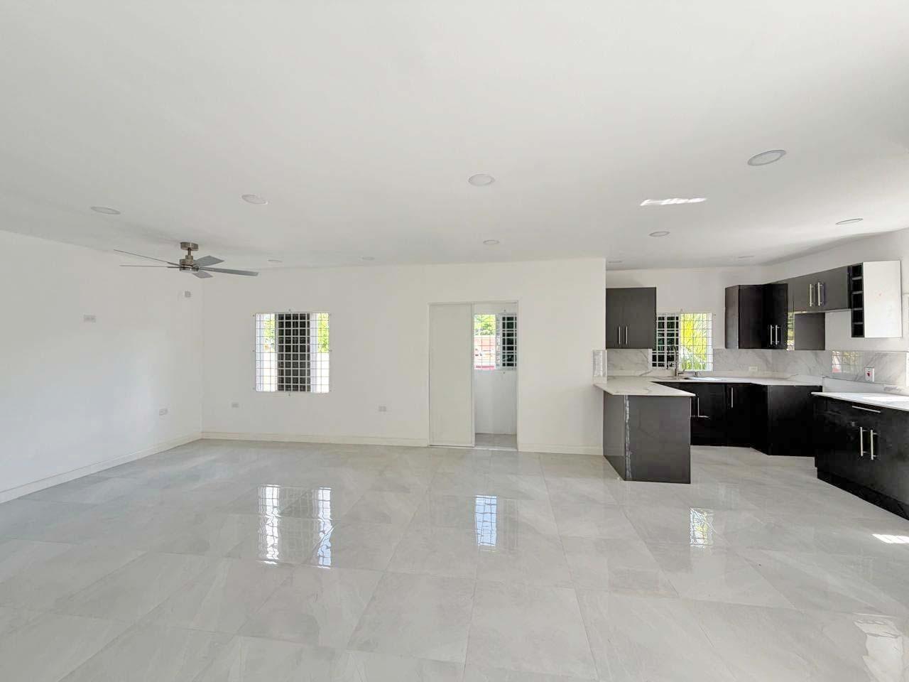 Apartment For Rent: 10 TERRACOTTA WAY, Kingston 8 | $220,000 photo 3