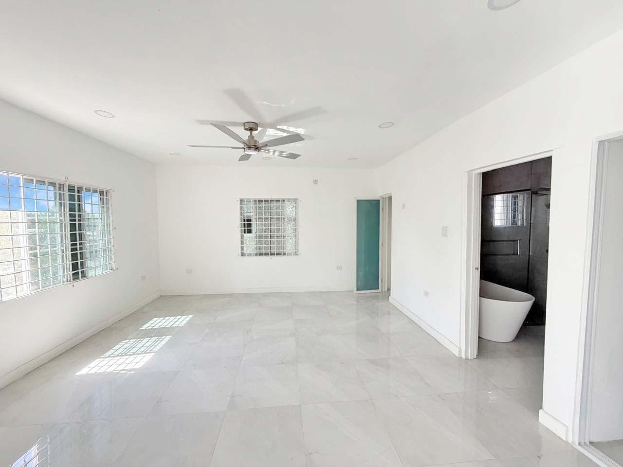 Apartment For Rent: 10 TERRACOTTA WAY, Kingston 8 | $220,000 photo 5