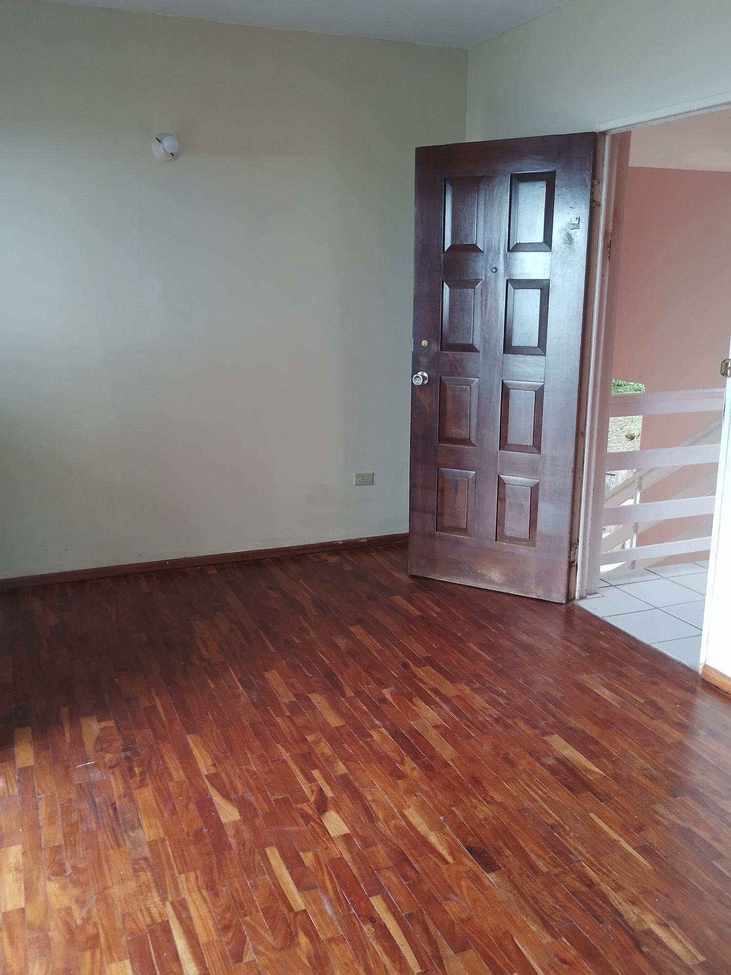 Apartment For Rent: SKYLINE DRIVE, Kingston 6 | $70,000 photo 3