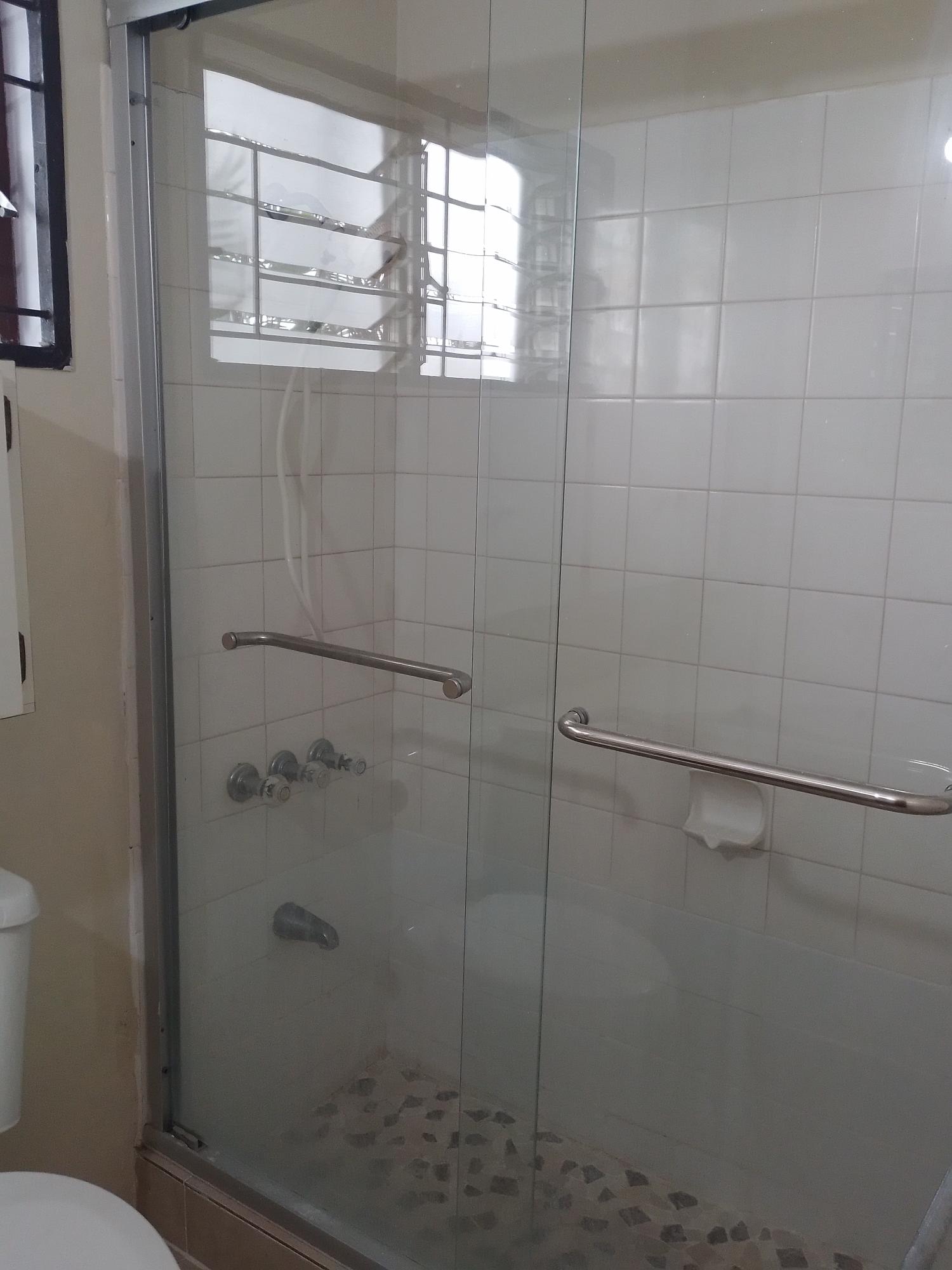 Apartment For Rent: SKYLINE DRIVE, Kingston 6 | $70,000 photo 8