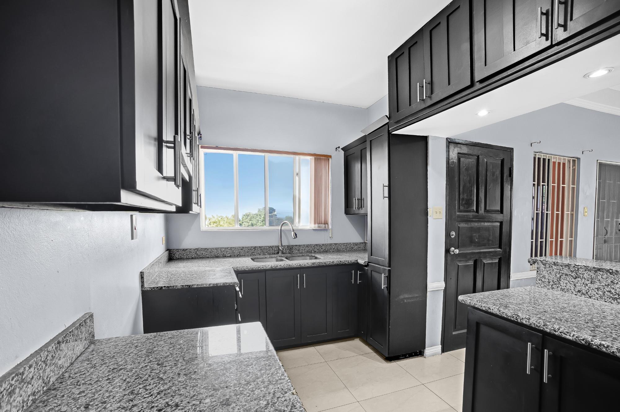 Apartment For Sale: MERRIVALE AVE, Kingston 8 | $39,000,000 photo 5