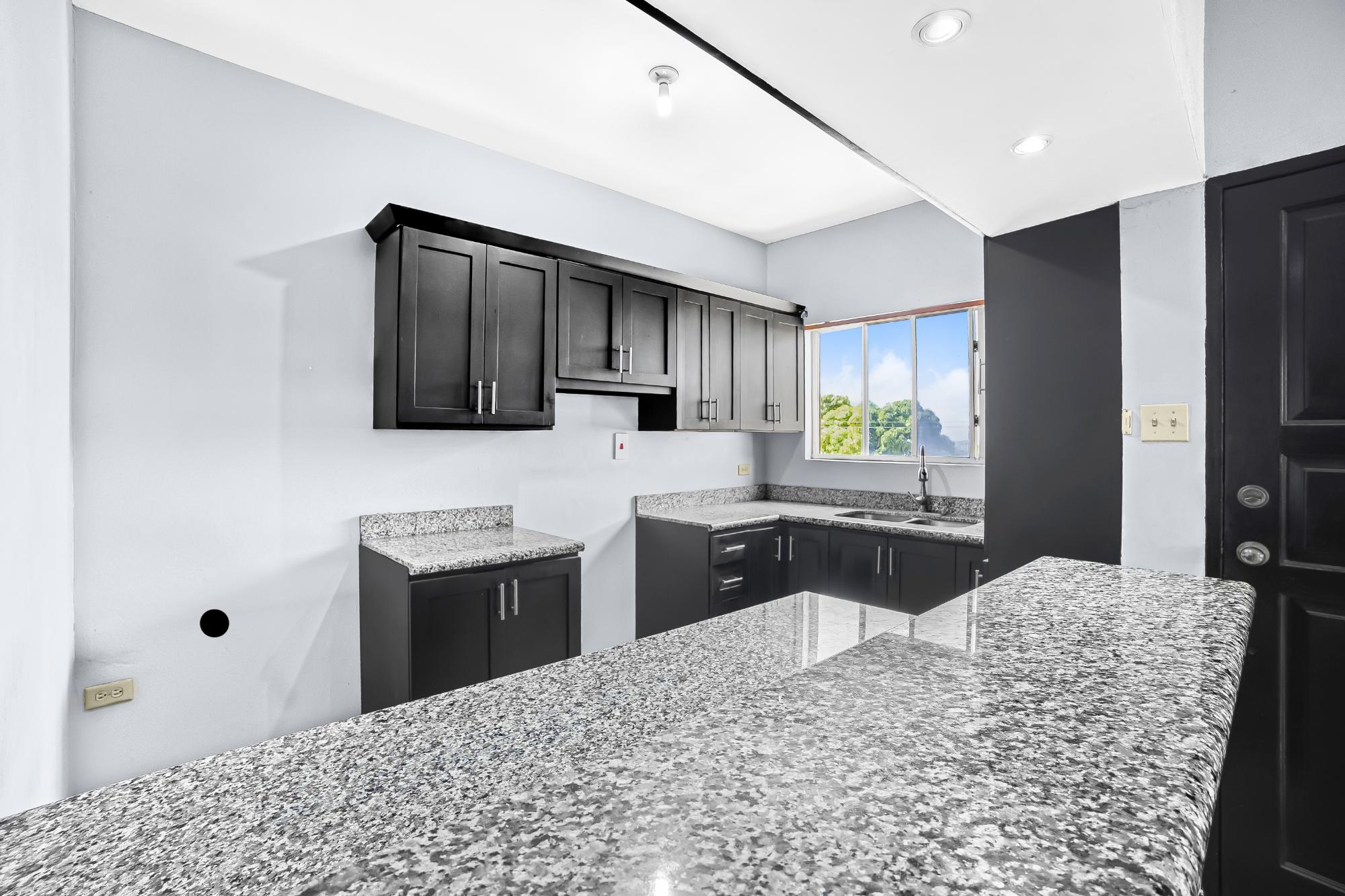 Apartment For Sale: MERRIVALE AVE, Kingston 8 | $39,000,000 photo 6