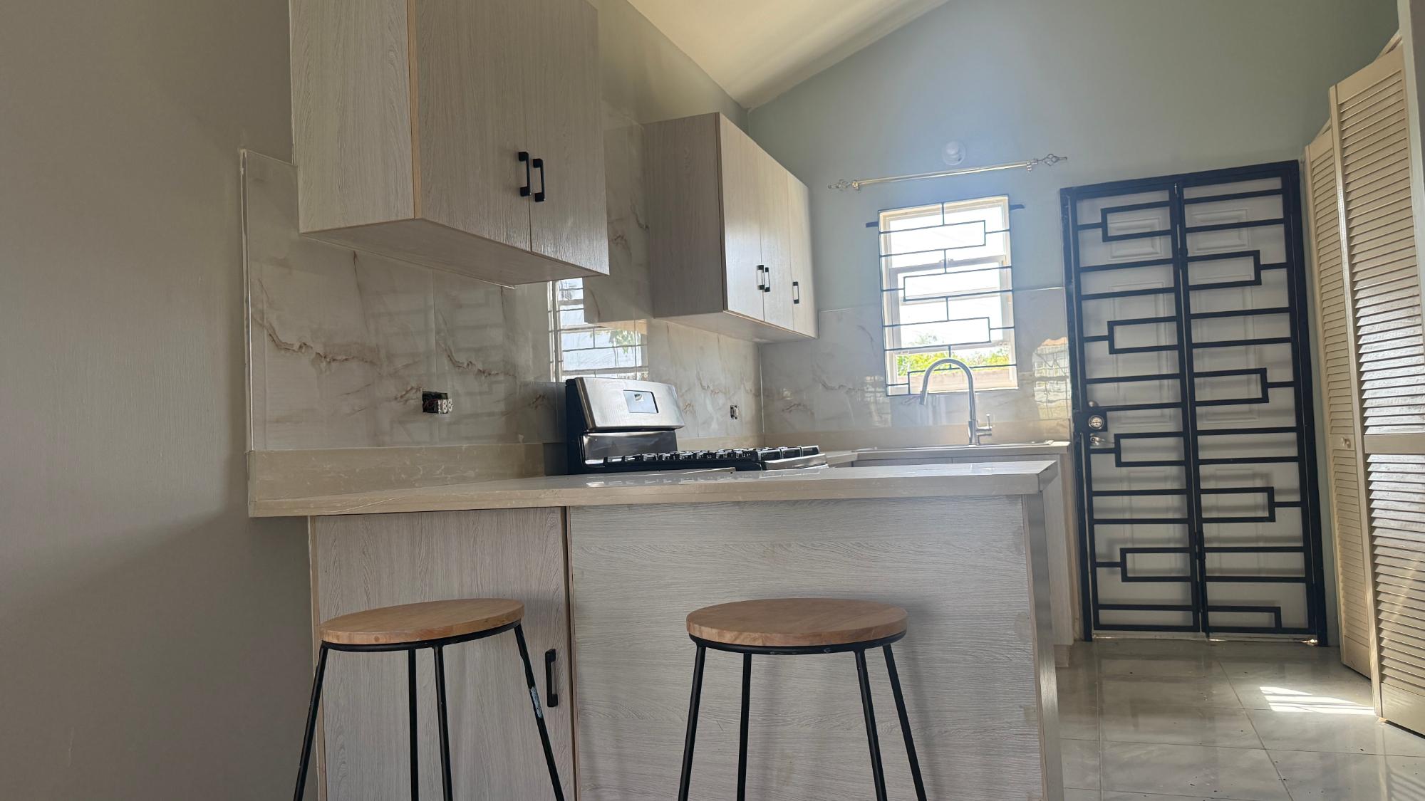 House For Rent: CAMELOT VILLAGE, DISCOVER, Discovery Bay | $160,000 photo 10