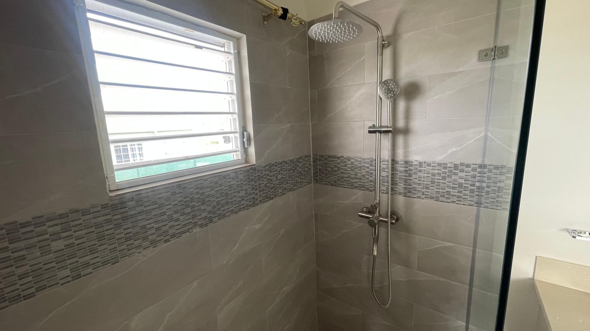 House For Rent: CAMELOT VILLAGE, DISCOVER, Discovery Bay | $160,000 photo 15