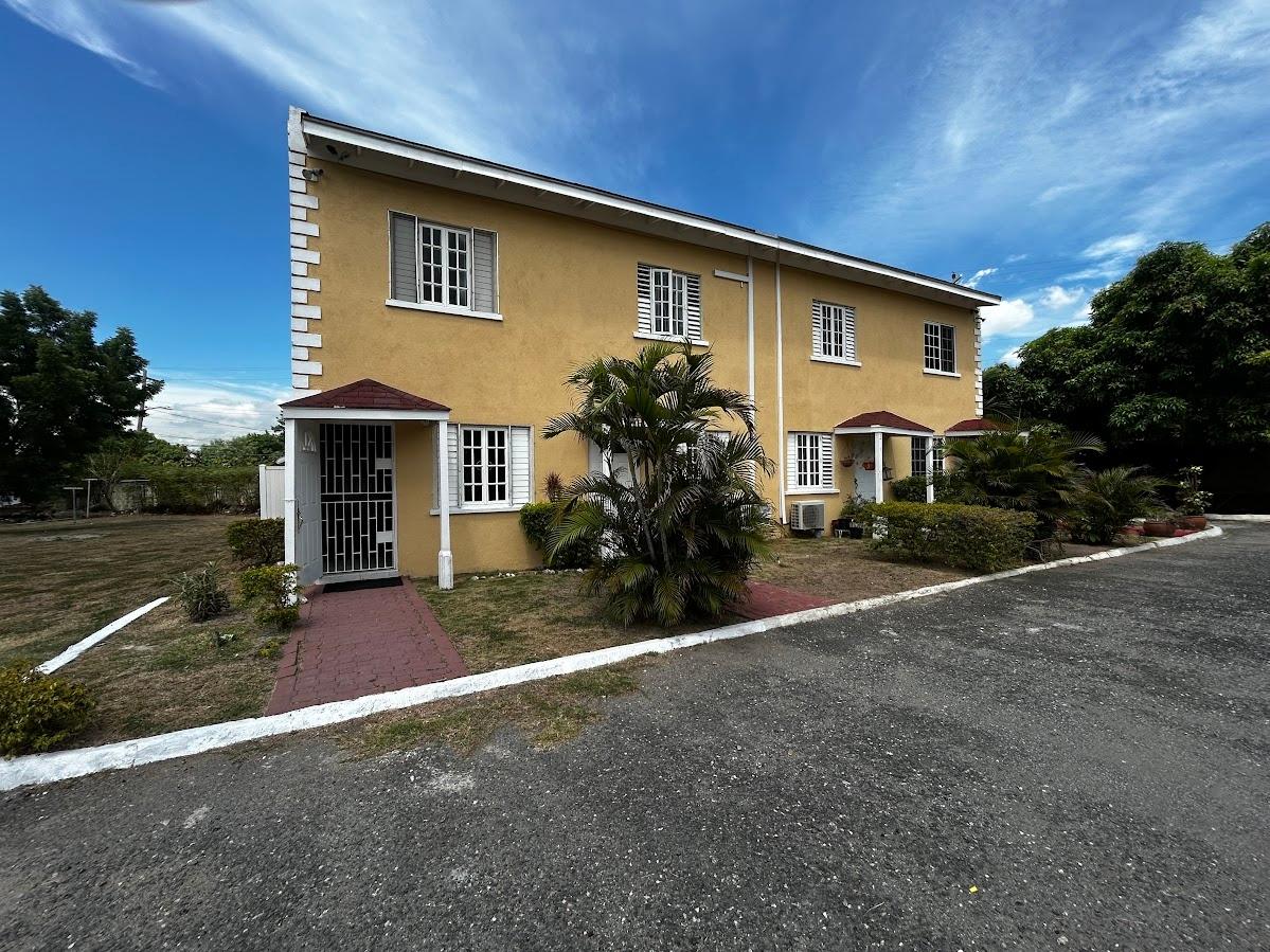 Townhouse For Rent: CASSANDRA AVENUE, Kingston 10 | $250,000