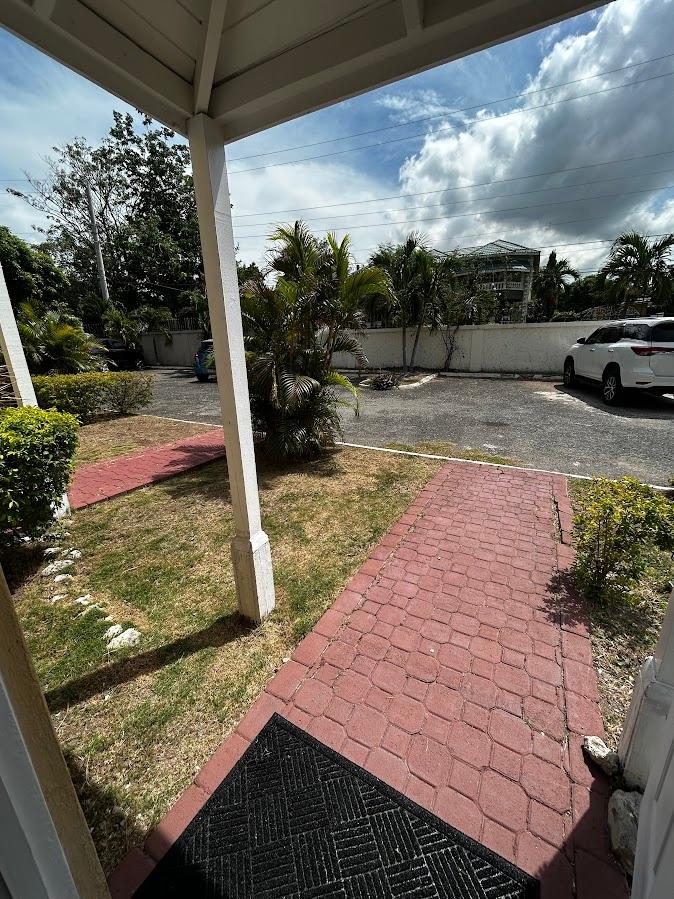 Townhouse For Rent: CASSANDRA AVENUE, Kingston 10 | $250,000 photo 2