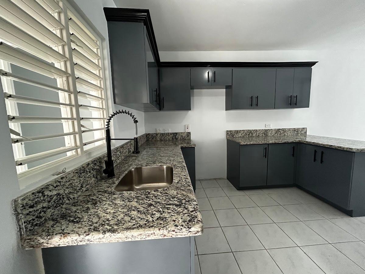 Townhouse For Rent: CASSANDRA AVENUE, Kingston 10 | $250,000 photo 10