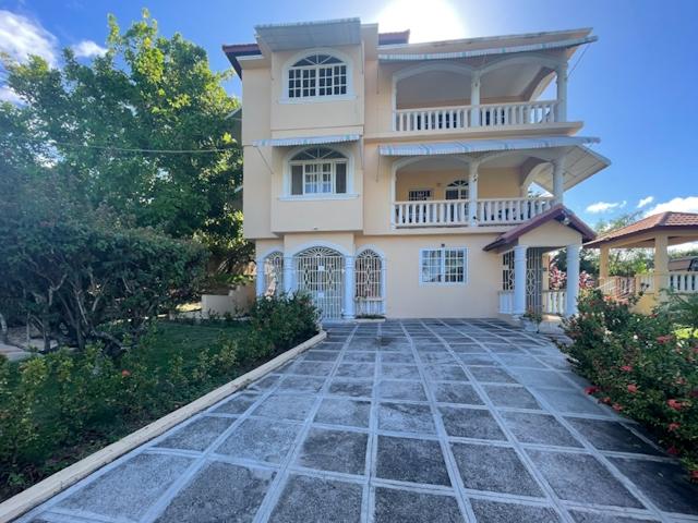 Apartment For Rent: BALMORAL, TOWER ISLE, ST., Tower Isle | $110,000
