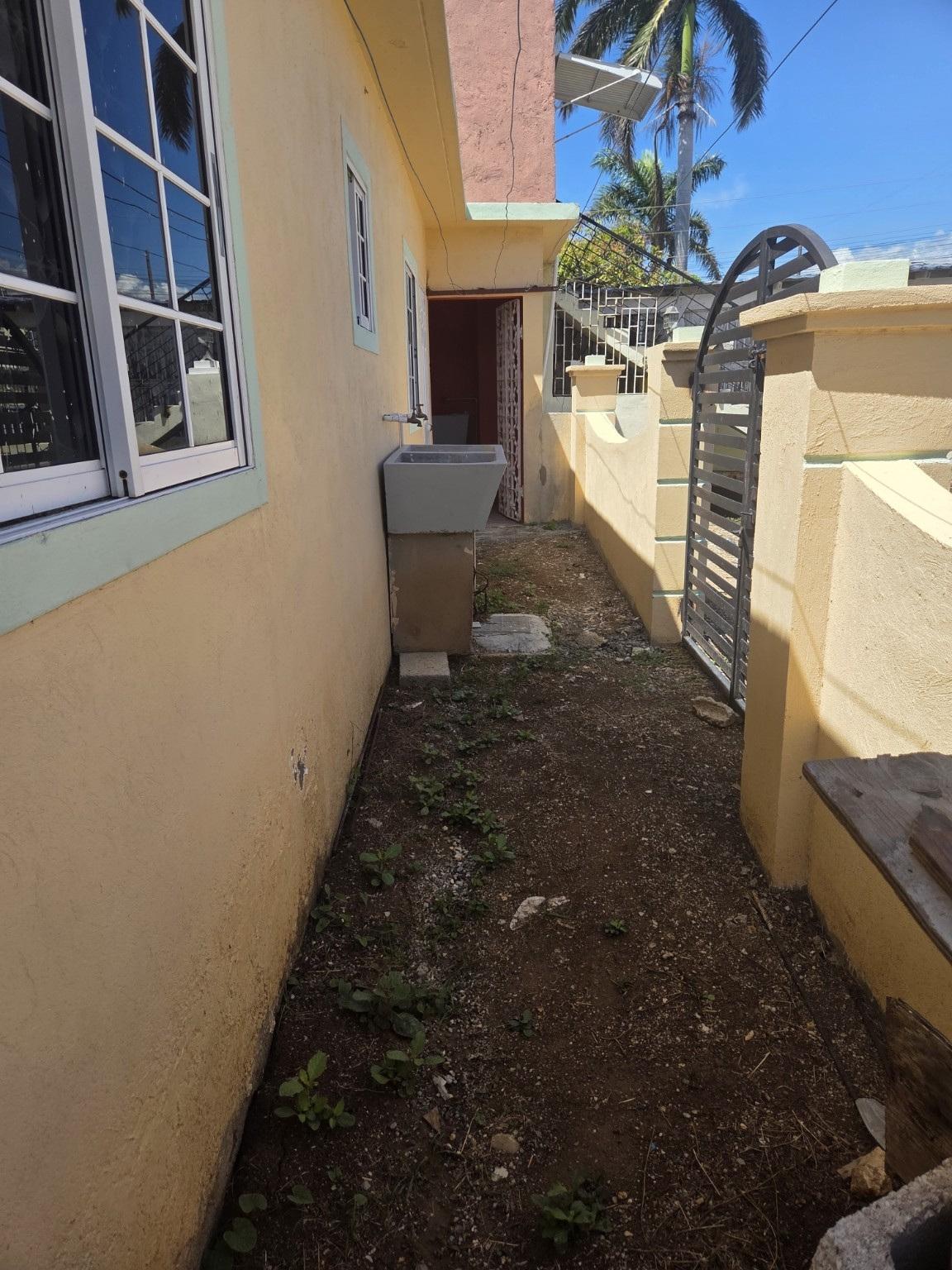 House For Rent: 47TH WAY GREATER PORTMORE, Greater Portmore | $80,000 photo 8