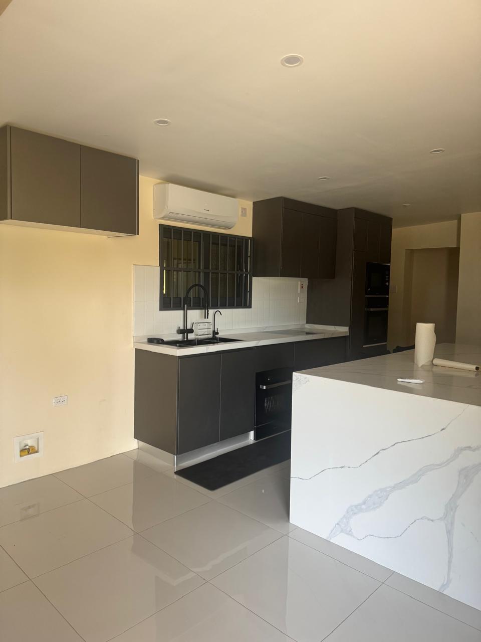 House For Rent: ROBINSON AVENUE HUGHENDEN, Kingston 20 | $250,000 photo 10