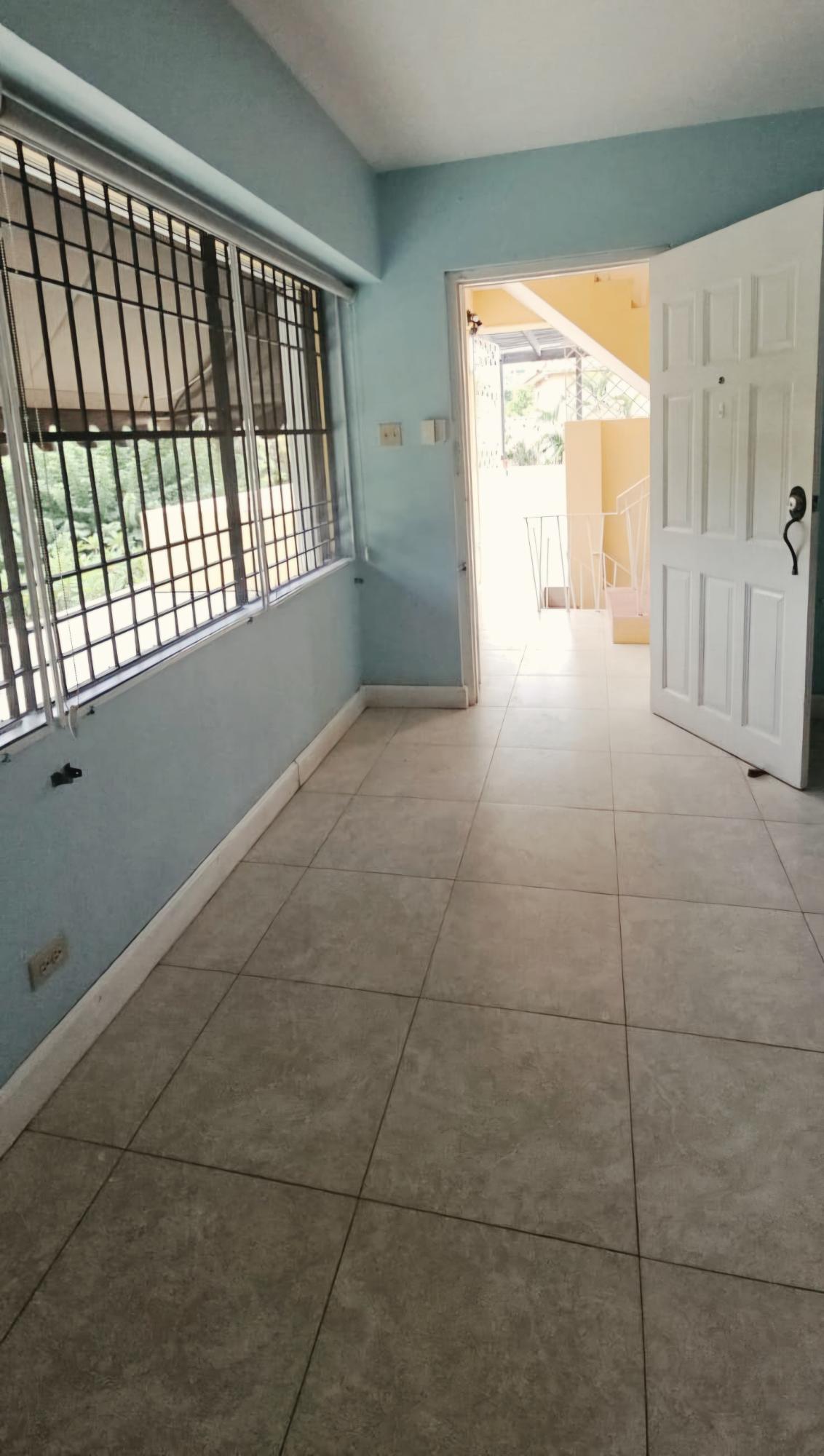 Apartment For Sale: QUEENSWAY, KINGSTON 10, Kingston 10 | $360,000 photo 3