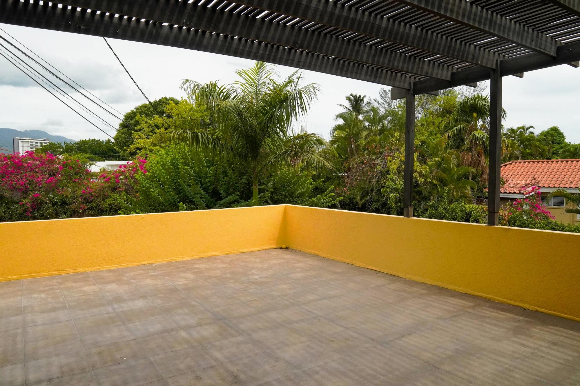 Apartment For Sale: QUEENSWAY, KINGSTON 10, Kingston 10 | $360,000 photo 4
