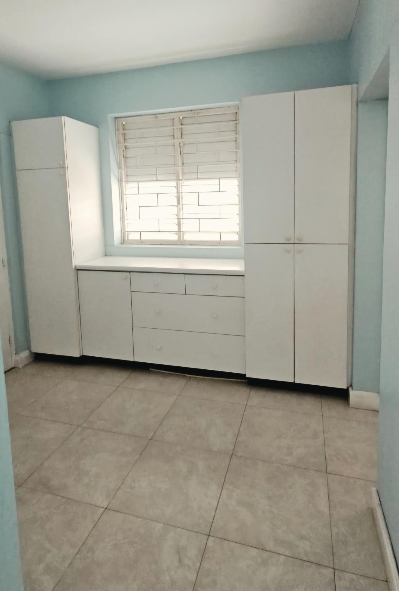 Apartment For Sale: QUEENSWAY, KINGSTON 10, Kingston 10 | $360,000 photo 7