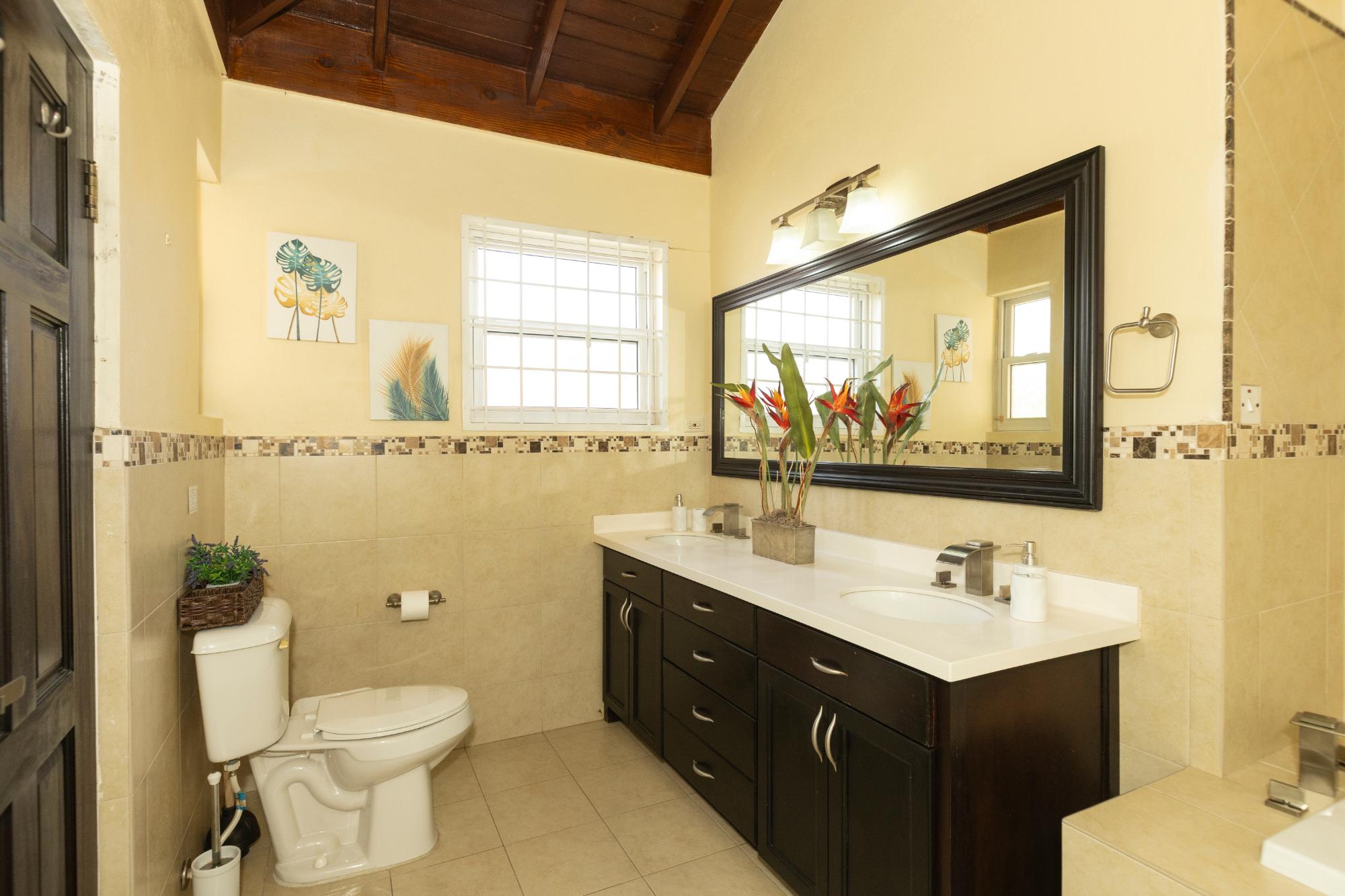 House For Rent: SANDHURST CRESCENT, Kingston 6 | $5,500 photo 19