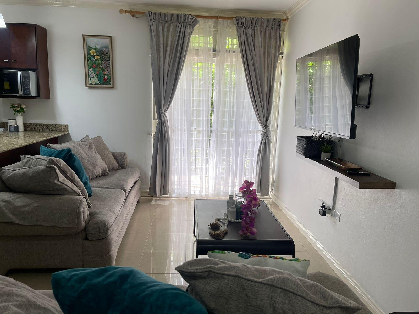 Apartment For Rent: OLD HOPE ROAD, MONTE CRIS, Kingston 6 | $1,400 photo 4