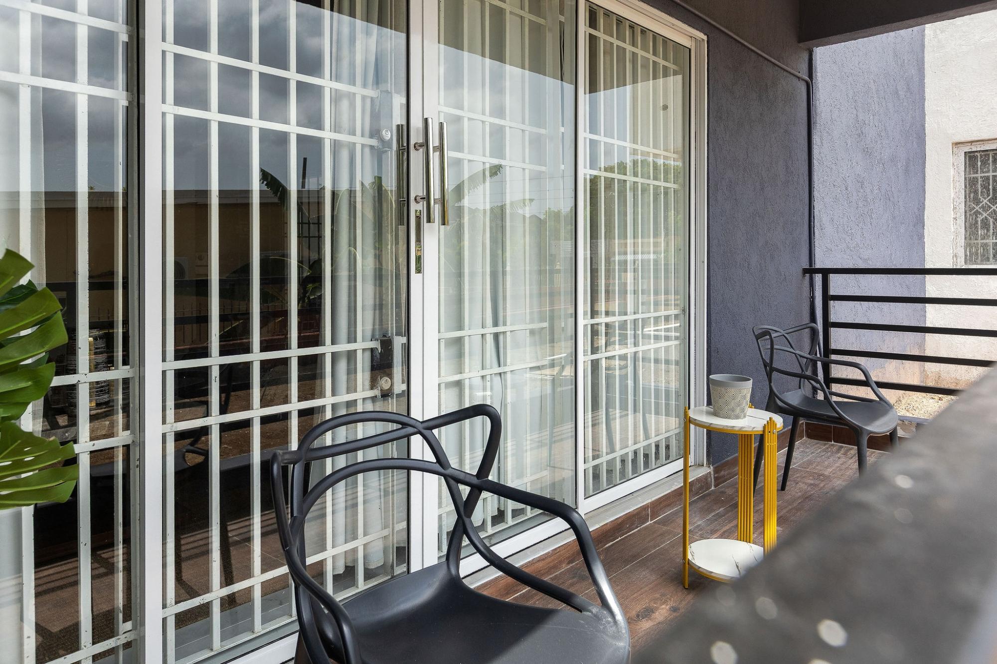 Apartment For Sale: BORDER AVENUE, Kingston 19 | $39,400,000 photo 17